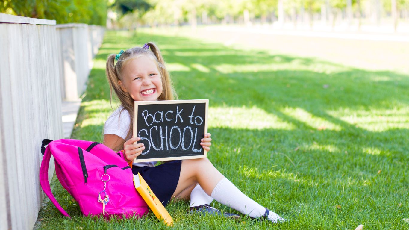 Back to school photo ides Kindergarten home school first day Elementary